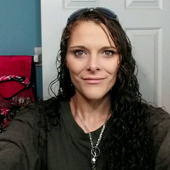 Meet your Posher, Kelly - Picture 1 of 1